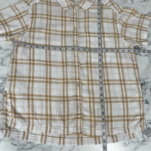 AE oversized boyfriend resort shirt in tan button front size small - Picture 8 of 11